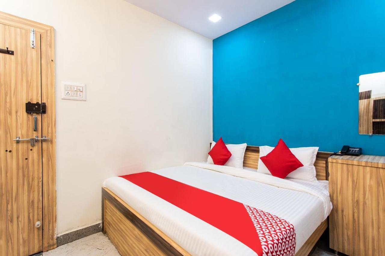 Oyo 24196 Hotel Shreenath Palace Ujjain Bagian luar foto